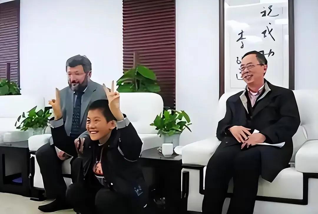 山东神童 : 2天念完小学 , 10岁参加高考 , 读了1年大学嫌太简单溜回家