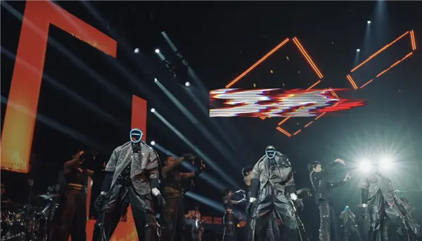 机器人将再度登上春晚舞台引热议 网友：绝不是小心翼翼扭秧歌